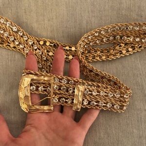 Chain and sparkle belt